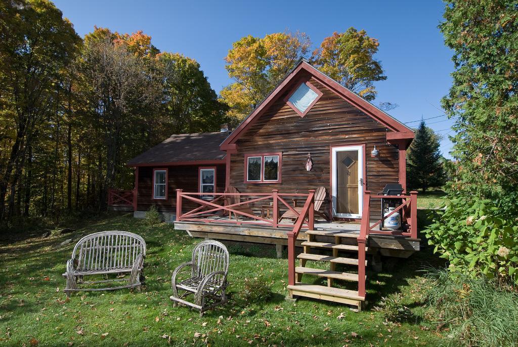 Goldilocks Cabin Stowe Exterior photo